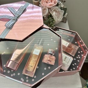 Victoria’s Secret Love Perfume Gift Set 5 products brand new